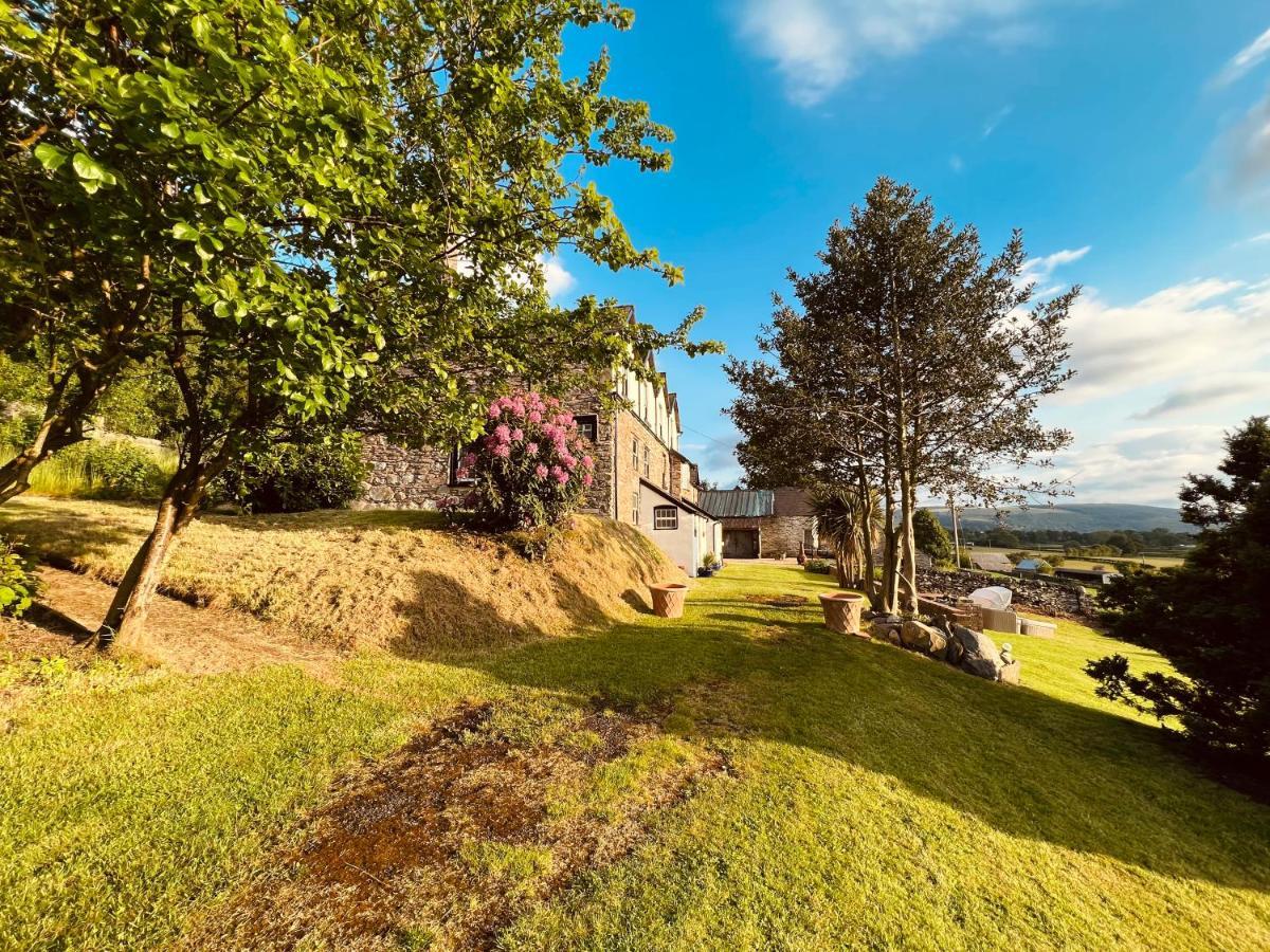 Hares Hideaway At Coed Moelfa Bed and Breakfast Corwen Εξωτερικό φωτογραφία